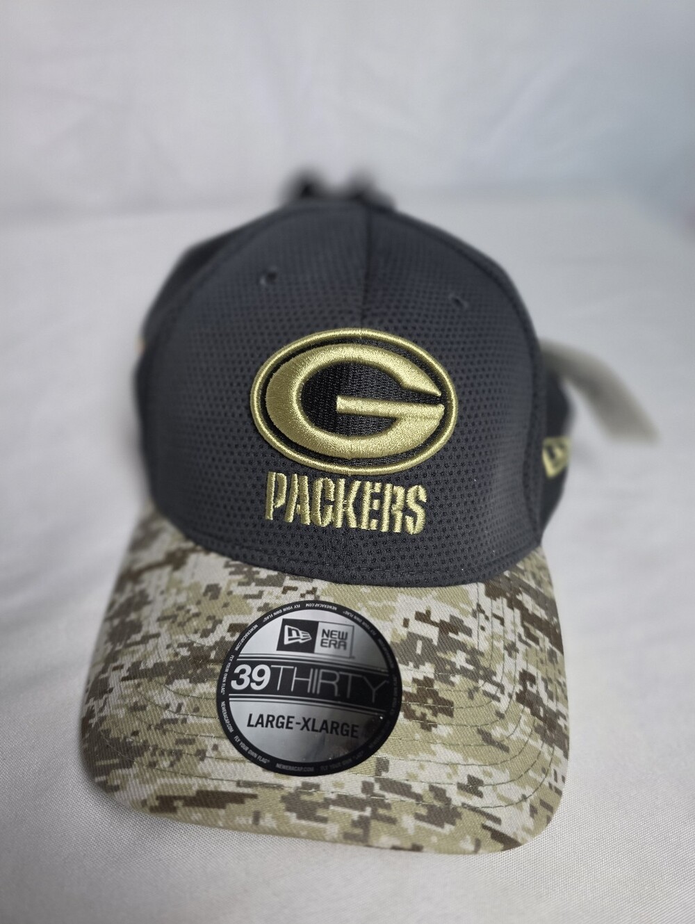 Greenbay Packers New Era 39Thirty Digital Camo Salute To Service Fitted Hat L/XL